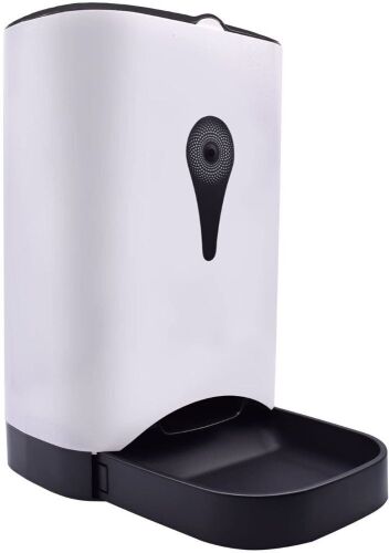 PETVANTAGE Automatic Dog and Cat Feeder Feed. Appears New. - Lot 310