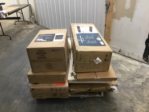 Pallet of Furniture. E-Commerce Return. May Contain Broken or Incomplete Items for Parts/Repair. SEE PICS.  - Lot 318