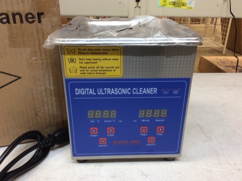 Digital Heated Ultrasonic Cleaner. Appears New  - Lot 502