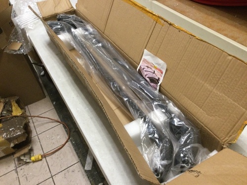 Set of Roof Rack Cross Bars. Appears New - Lot 530
