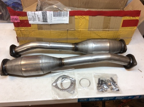 Rear Pair - Catalytic Converter Set for Nissan Frontier 2005-2011. E-Commerce Return. Appear New - Lot 631