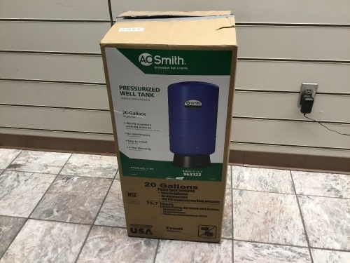 AO Smith Pressurized Well Tank, 20 Gallons, 100 PSI Max Working Pressure. E-Commerce Return. Untested/Appears New. - Lot 699