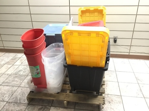 Lot of Storage Containers. Various Sizes & Applications. See Pics. Unknown Condition. Some May Be Missing Parts/Lids.  - Lot 820