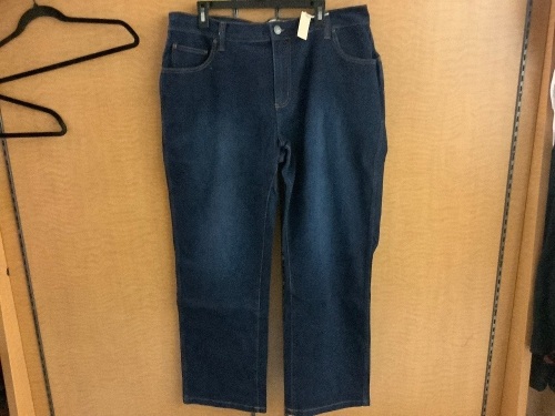 Red Head Denim Flex, Men's 42x32, Appears New - Lot 131