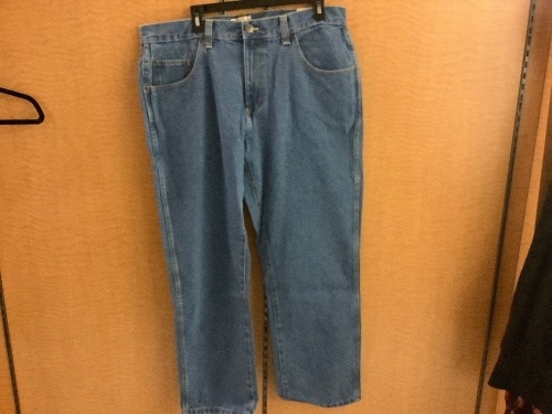 Red Head Classic Men's Jeans, 38x30, Appears New - Lot 136