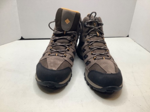 Columbia Men's Waterproof Hiking Boots, 10.5, Ecommerce Return - Lot 195