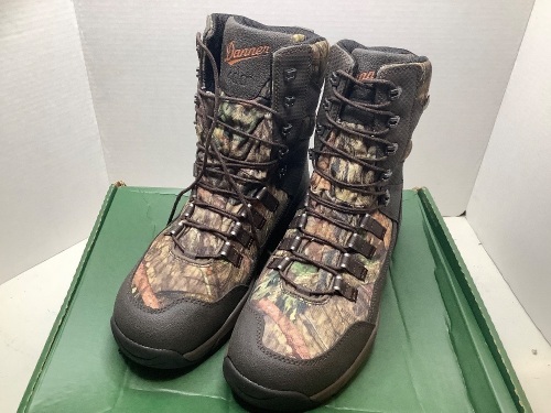 Danner Vital 400G, Men's 11D, Ecommerce Return - Lot 219