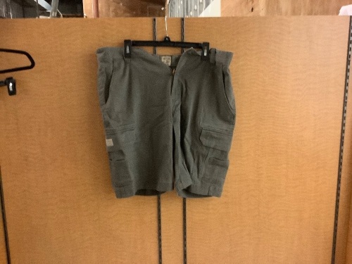 Red Head Stretch Shorts, Men's 38, Appears New - Lot 238