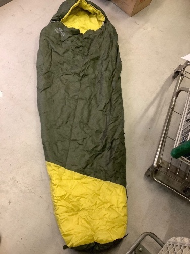 Kelthy Mistral Sleeping Bag, 40F, Ecommerce Return  - Lot 263