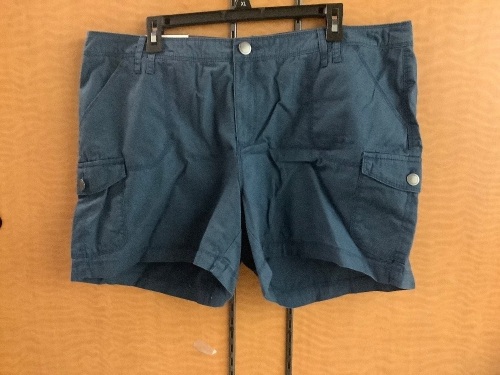 Natural Reflections 18 Regular Ladies Shorts, Appears New - Lot 280