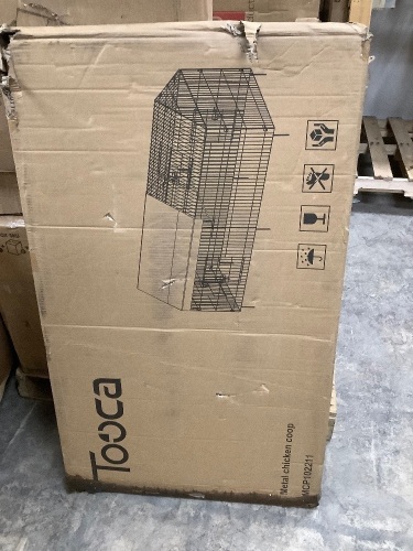 Tooca Metal Chicken Coop - Lot 600