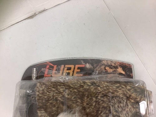 Lure Predator Decoy, E-Comm Return - Lot 204