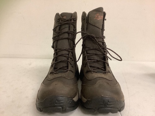 Danner Boots for Men, Size 11D, E-Comm Return - Lot 439