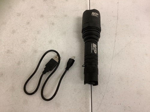 M&P Flashlight, E-Comm Return - Lot 441