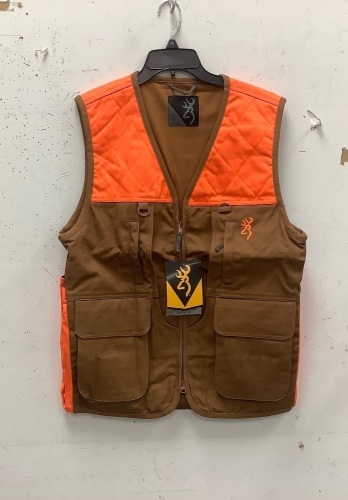 Browning Vest for Men, Small, E-Comm Return - Lot 478