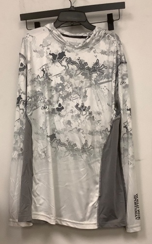 World Wide Sportsman Mens Hooded Long Sleeve Shirt, M, E-Commerce Return - Lot 569