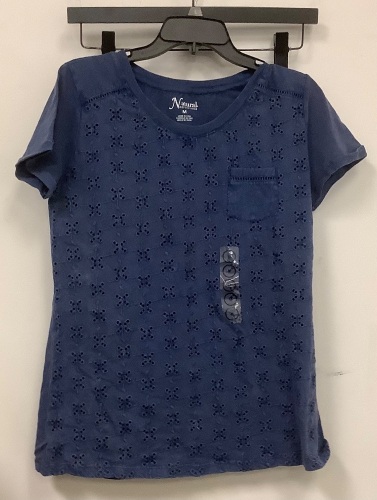 Natural Reflections Womens Shirt, M, Appears New - Lot 590