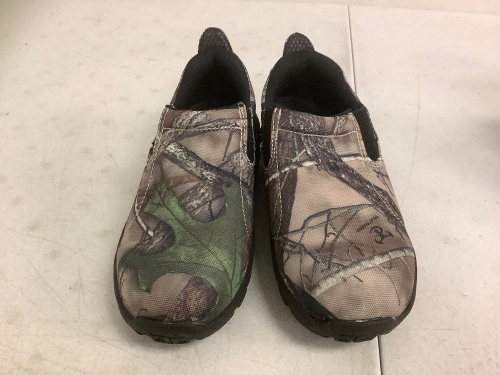 RedHead Youth Shoes, 4M, E-Commerce Return - Lot 602