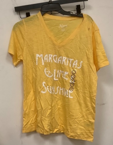 Natural Reflections Womens Shirt, S, Appears New - Lot 616