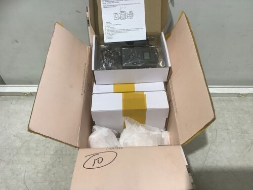 Lot of (10) Portable FM Transmitters - Lot 414