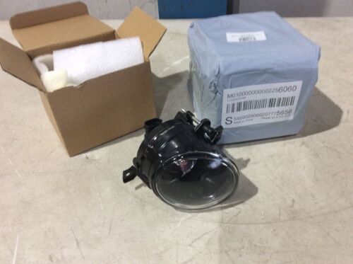 Lot of (2) VW GTI Fog Light Assembly 2006-2009 - Lot 653