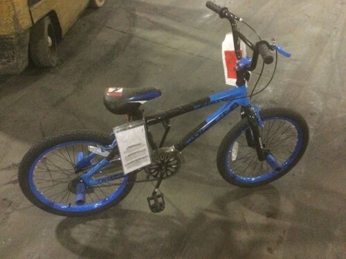 Ozone 500 Two Zero 20" BMX Bike - Missing Bolt  - Lot 782