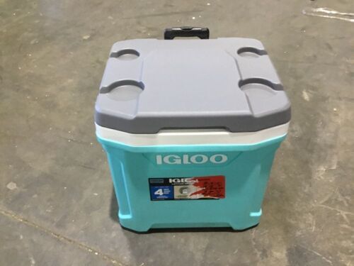 Igloo 60 Qt Latitude Rolling Cooler  - Lot 847