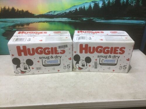 Lot of (2) Huggies Snug & Dry Baby Diapers, Size 5, 76 ct - Lot 1031