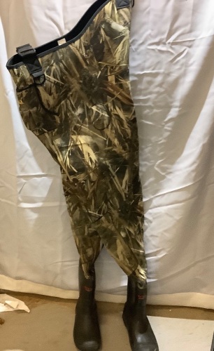 Neoprene Boot-Foot Waders for Men, Size 11R  Ecommerce Return - Lot 265