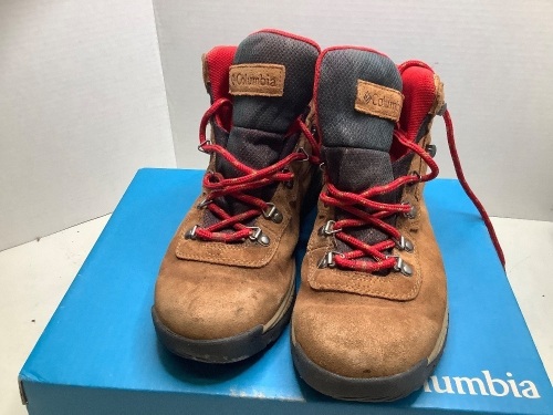 Columbia Newton Ridge Plus Waterproof Women's 10, Ecommerce Return - Lot 325