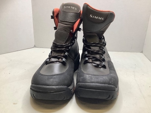 Simms Men's Hiking Boots, 10, Ecommerce Return - Lot 329