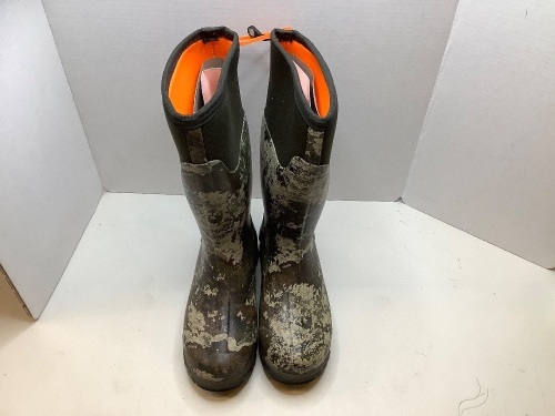 DryShod, Stratalite XT, Men's Boots 8-8.5, Ecommerce Return - Lot 337