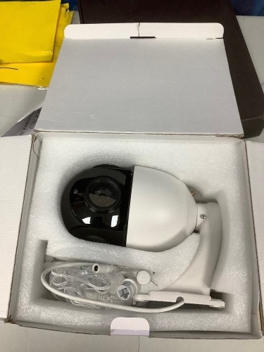 Mega-Pixel IP Camera - Lot 747