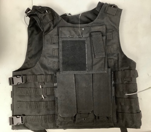 Tactical Vest w/ out Kevlar - Lot 913
