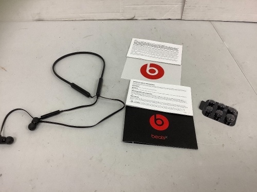 BeatsX Earbuds, Power Up, E-Commerce Return - Lot 164