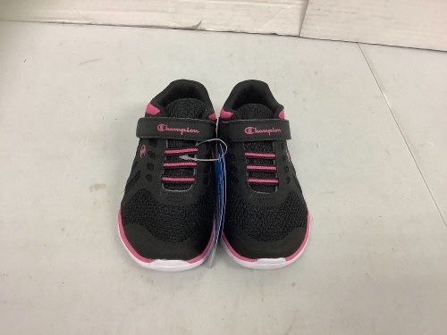 Champion Girls Shoes, 7.5W, E-Commerce Return - Lot 218