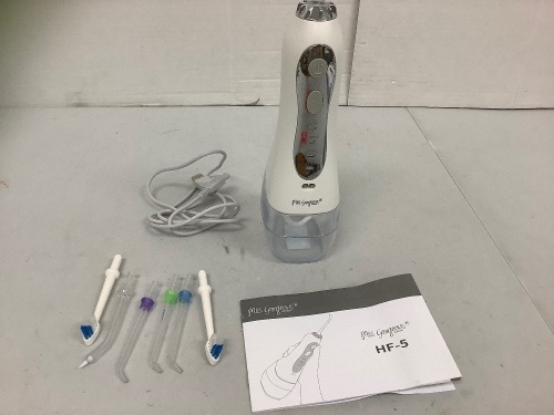 Cordless Oral Irrigator, E-Comm Return - Lot 228
