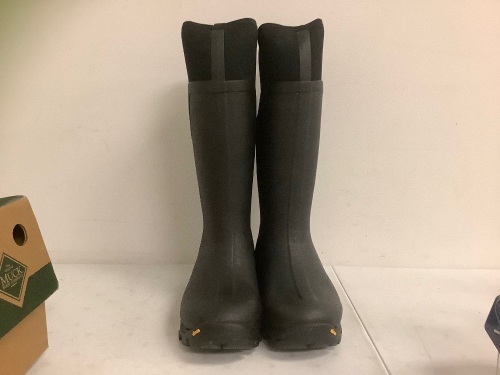 Muck Boots for Women, Size 10, E-Comm Return - Lot 313