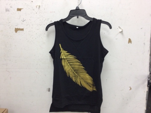Womens Tank, Small, E-Comm Return - Lot 620