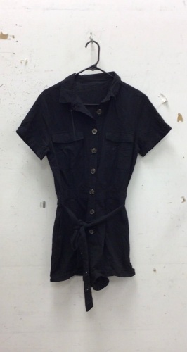 Womens Button Romper, Medium, E-Comm Return - Lot 639