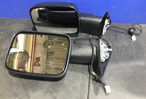Set of 2006 Chevy Optra Side Mirrors - Lot 309