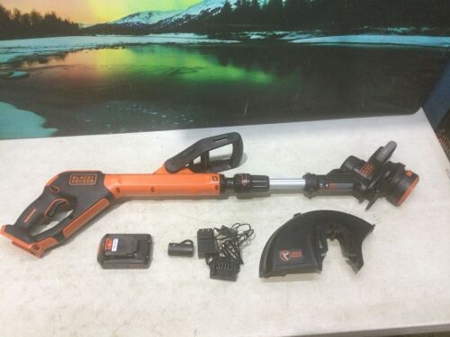 Black & Decker Landscape Edging Tool  - Lot 840