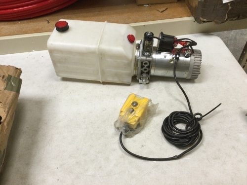 Hydraulic Power Unit. Unknown condition. E-commerce Return - Lot 866