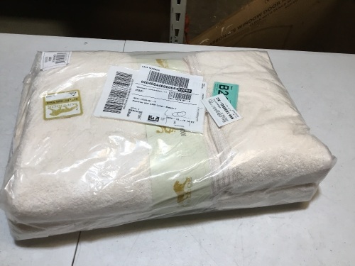 Superior By Luxor Treasures Cotton 2 Piece Bath Sheet Set, Ivory. Appear New.  - Lot 869