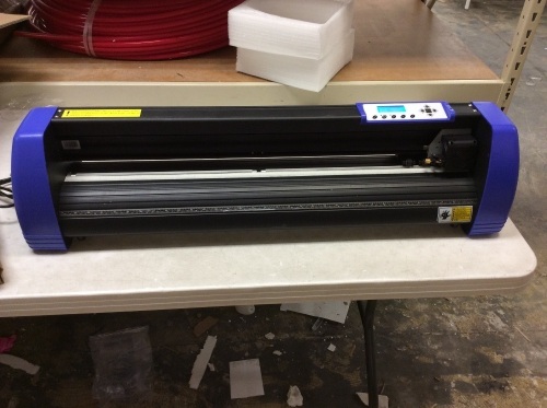 Vinyl Cutter Plotter Cutting 34" Sign Sticker Making Print Software 20blades Usb. Powers Up, Not Tested Further. E-commerce Return. Unknown if it is complete   - Lot 878
