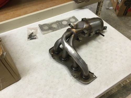 Exhaust Manifold. Unknown Fitment - Lot 899
