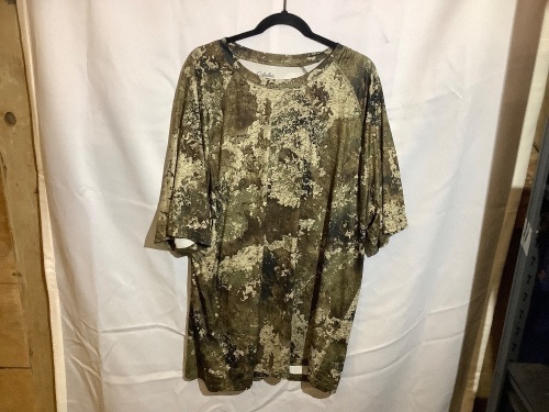 Men's Camo TShirt, 3XL, Ecommerce Return - Lot 139