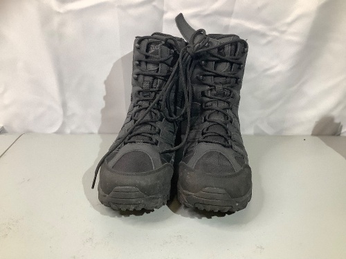 Merrell Men's Hiking Boots, 9.5, Ecommerce Return - Lot 141