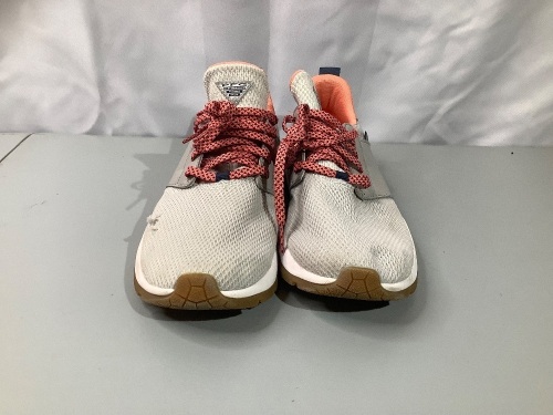 Columbia Women's Shoes, Small Tear on side, Ecommerce Return - Lot 163