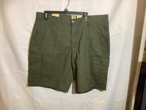 Red Head Copper Creek Men's Shorts, 40, Appears New - Lot 189